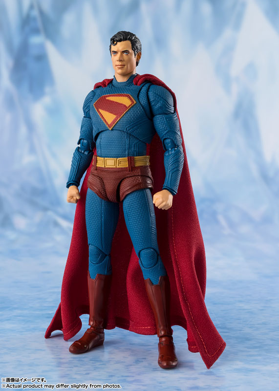 SH Figuarts DC Superman 2025 - Superman