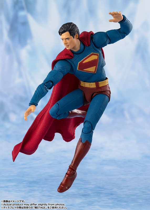 SH Figuarts DC Superman 2025 - Superman