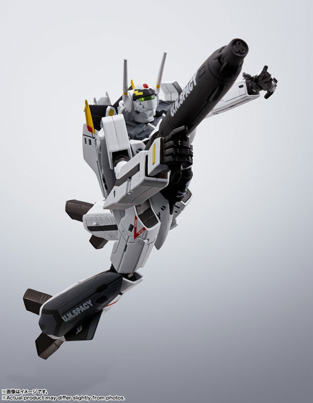 Hi-Metal R Macross Zero VF-OS Phoenix (Roy Fokker) + QF-2200D-B Ghost