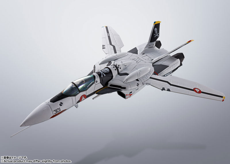 Hi-Metal R Macross Zero VF-OS Phoenix (Roy Fokker) + QF-2200D-B Ghost