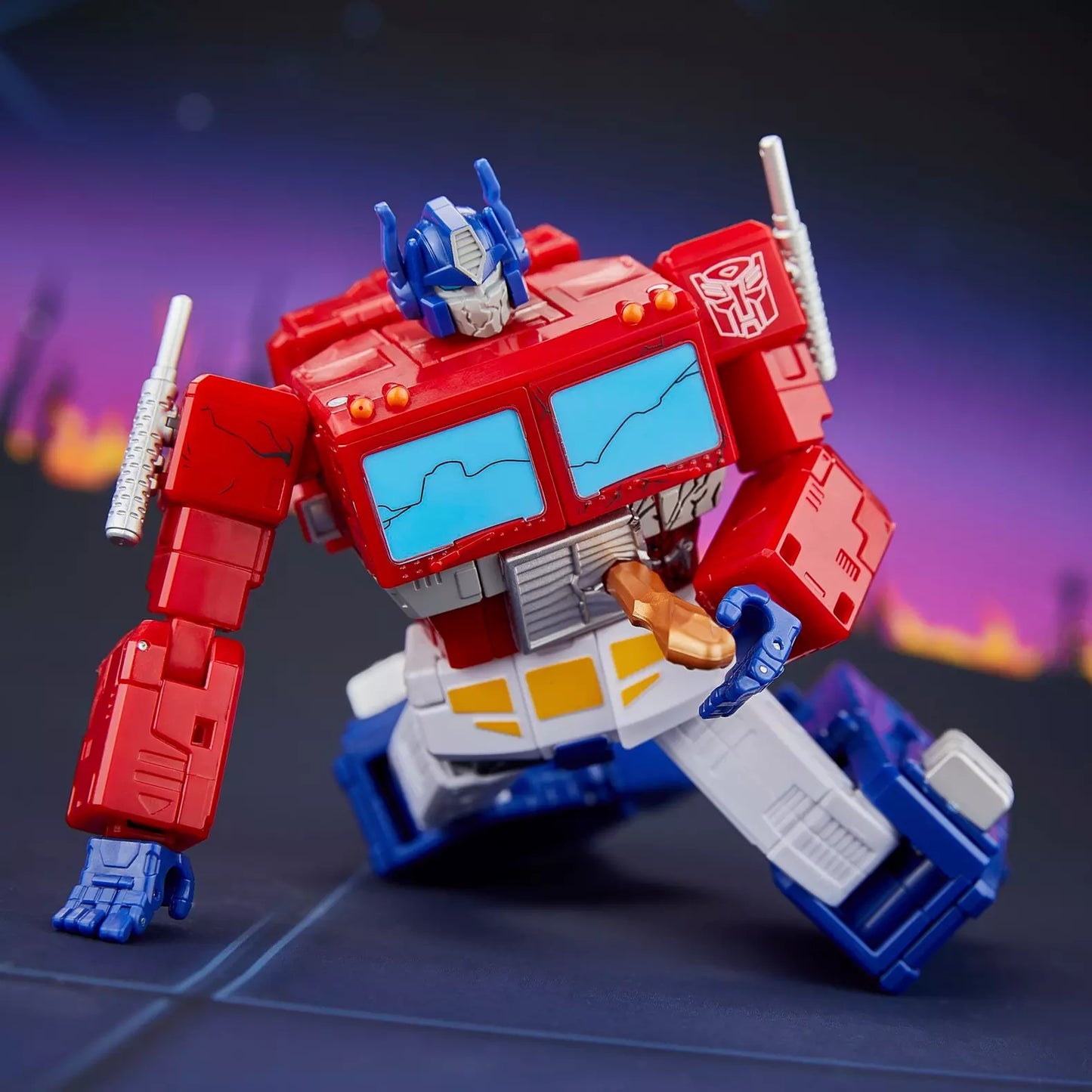 Hasbro Transformers Studio Series MTMTE Collection Transformers The Movie - Leader Class Optimus Prime