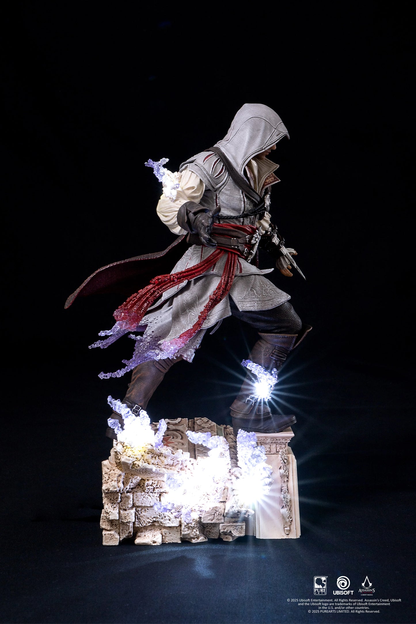 Pure Arts 1/8 Assassin's Creed II Animus Ezio
