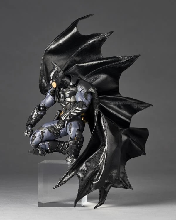 Revoltech Amazing Yamaguchi DC - Batman (Batman Arkham Knight Version) [Dented Box]
