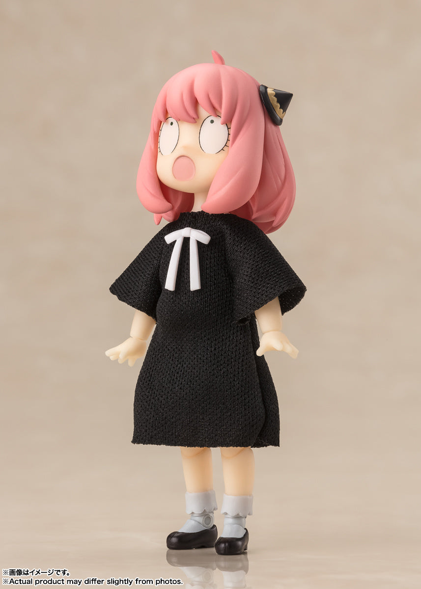SH Figuarts Spy x Family - Anya Forger (Casual Attire)