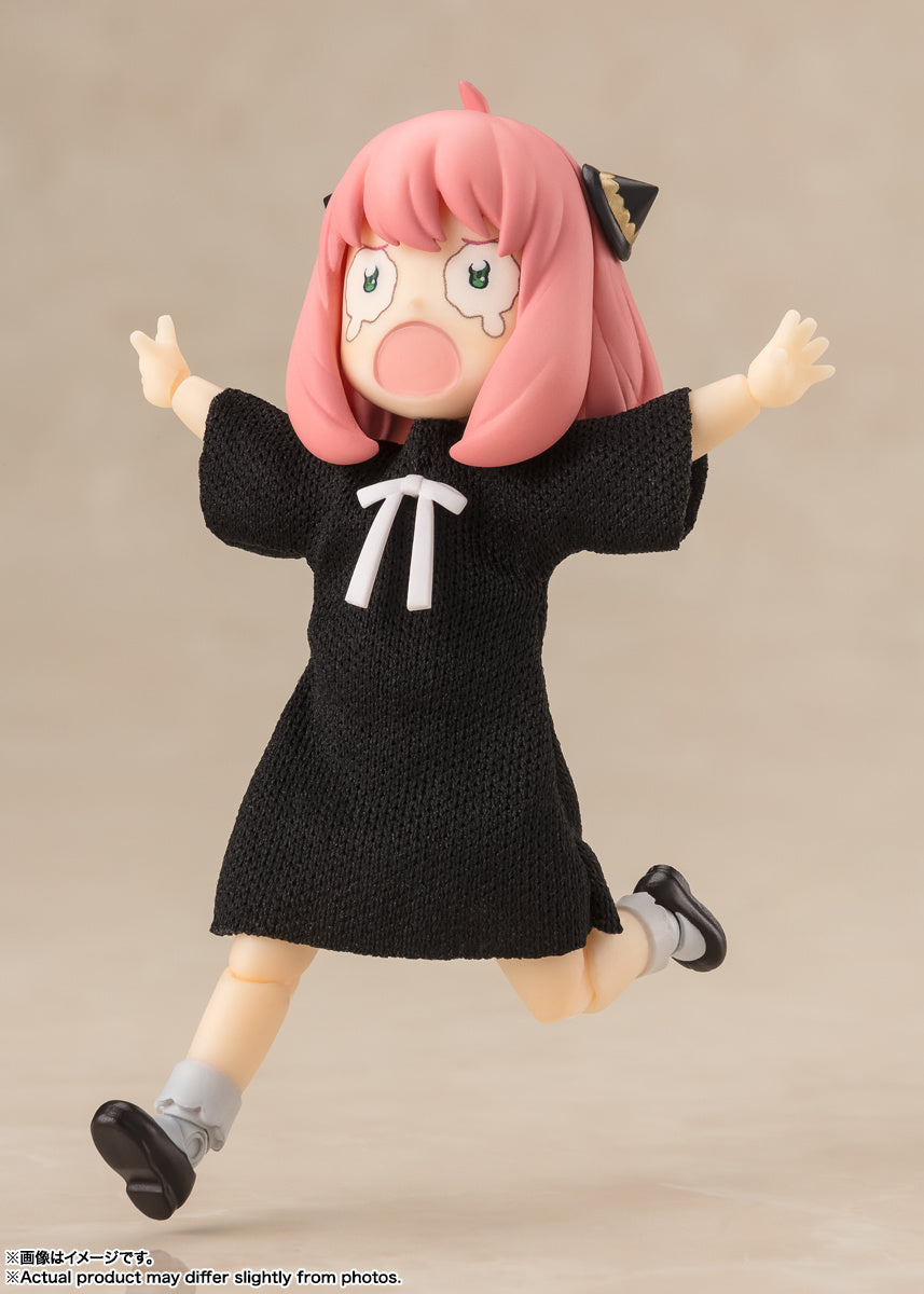 SH Figuarts Spy x Family - Anya Forger (Casual Attire)