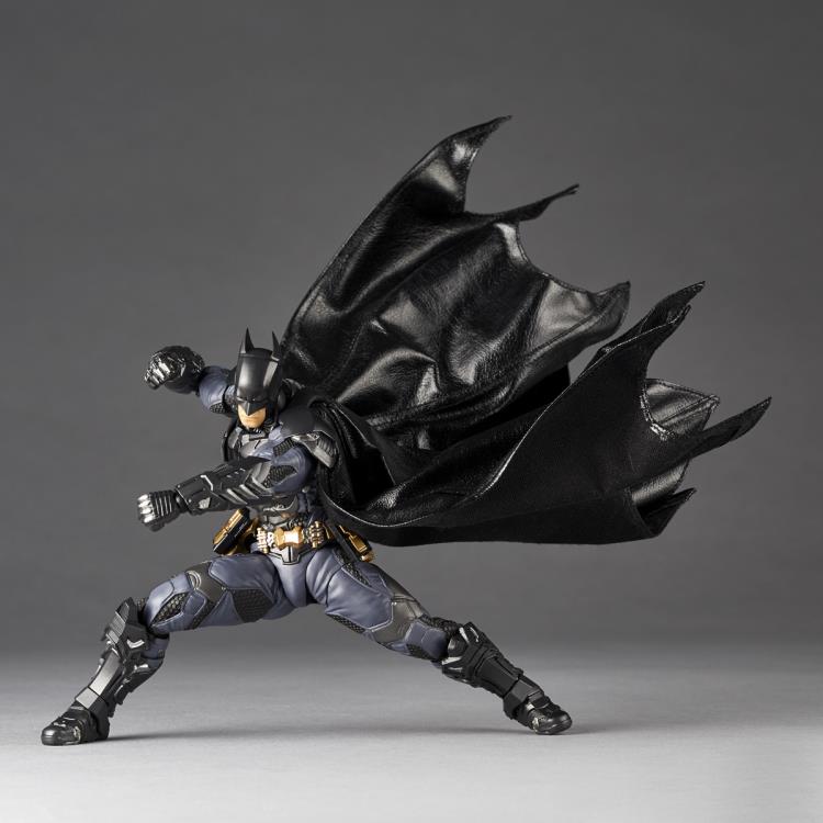 Revoltech Amazing Yamaguchi DC - Batman (Batman Arkham Knight Version) [Dented Box]