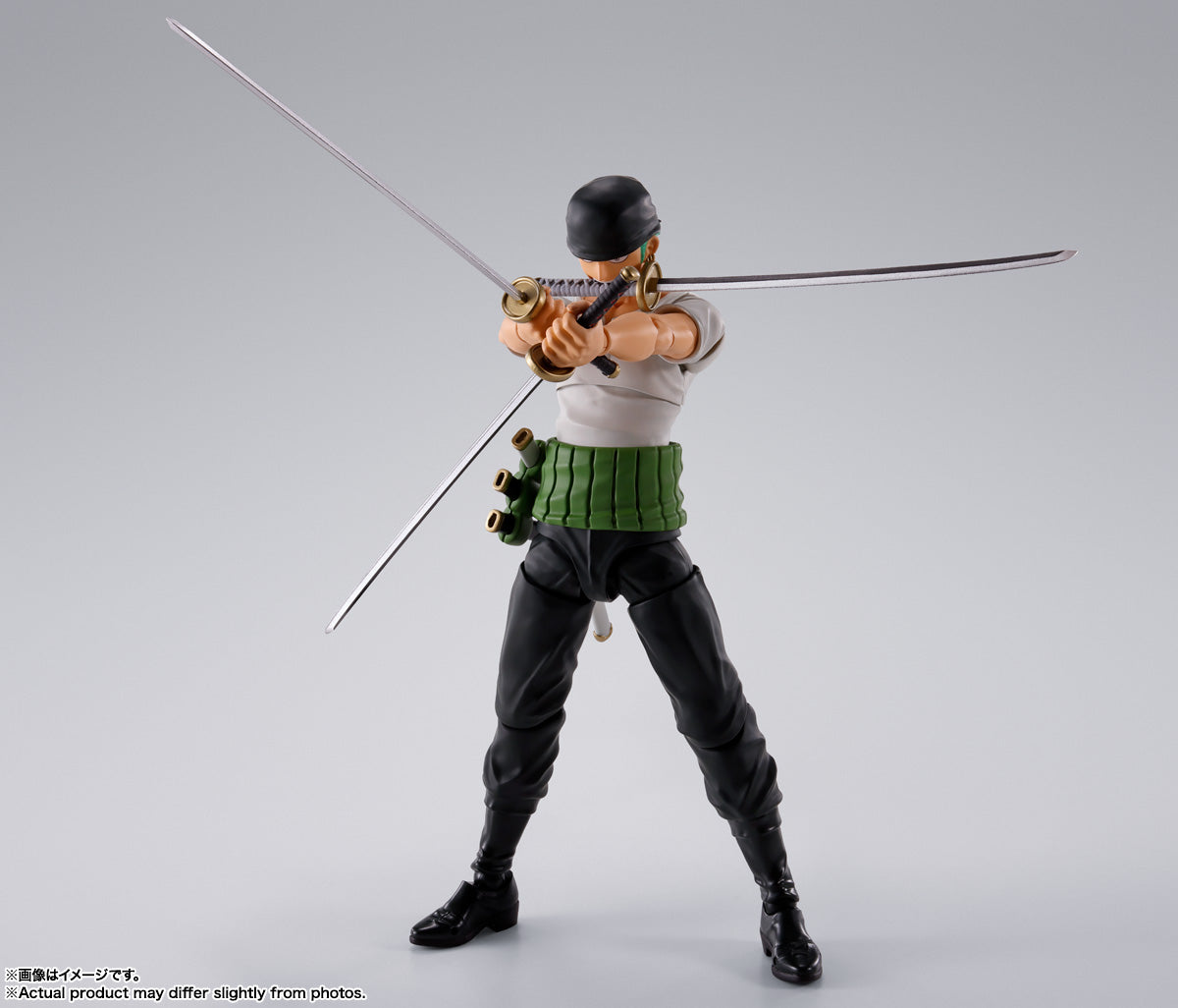 SH Figuarts One Piece - Roronoa Zoro (Romance Dawn)