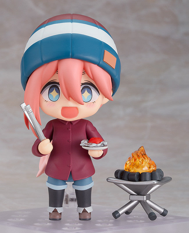 Nendoroid Laid Back Camp Nadeshiko Kagamihara Solo Camp Version DX