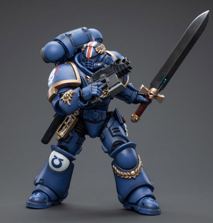 Joytoy 1/18 Warhammer 40K Ultramarines Primaris Lieutenant Argaranthe