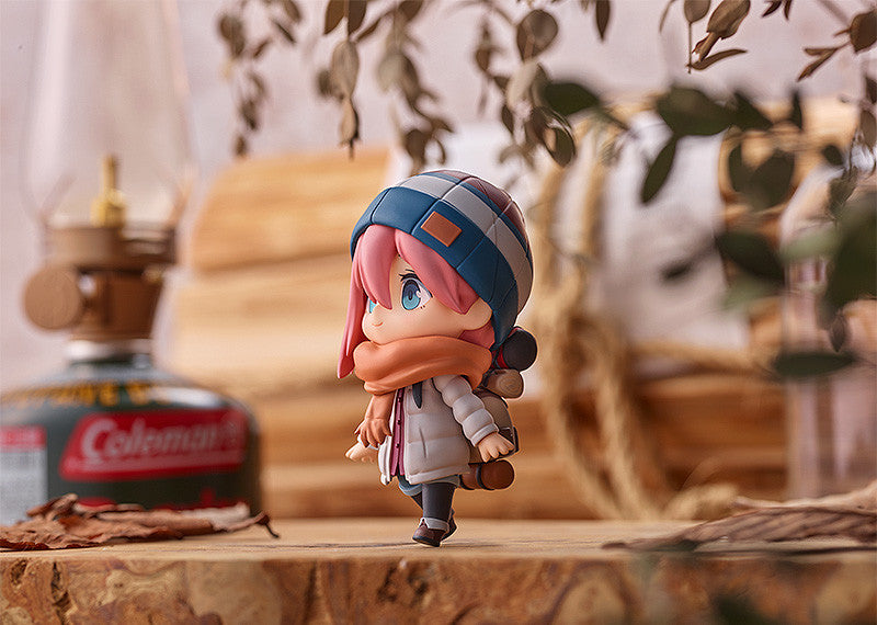 Nendoroid Laid Back Camp Nadeshiko Kagamihara Solo Camp Version DX