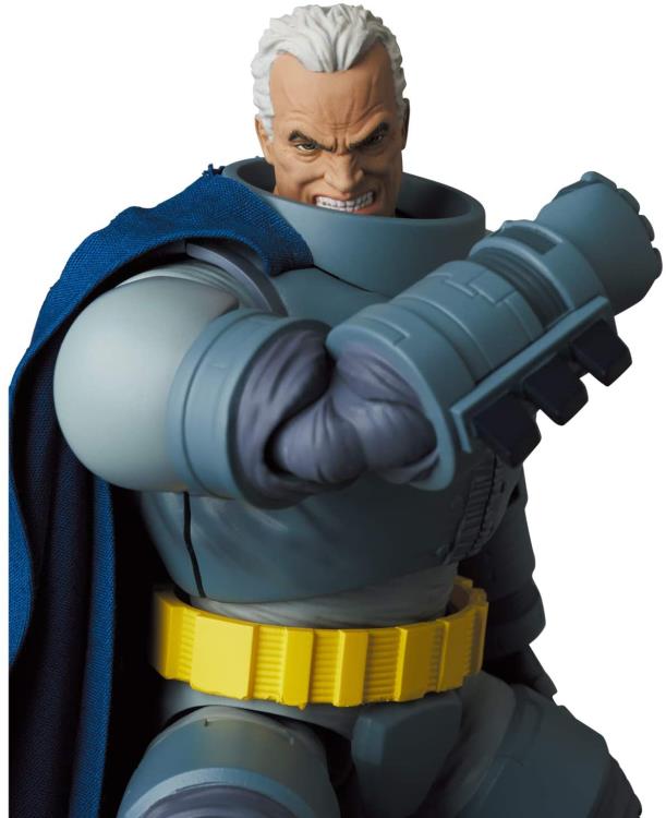 Mafex DC Batman The Dark Knight Returns Armored Batman