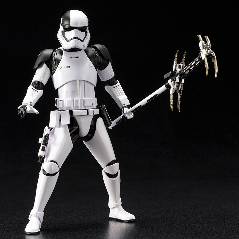 Kotobukiya Artfx+ Star Wars The Last Jedi First Order Stormtrooper Executioner